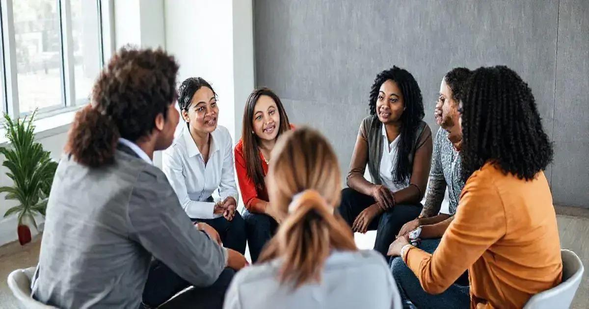 Benefícios da empatia em rodas de conversa