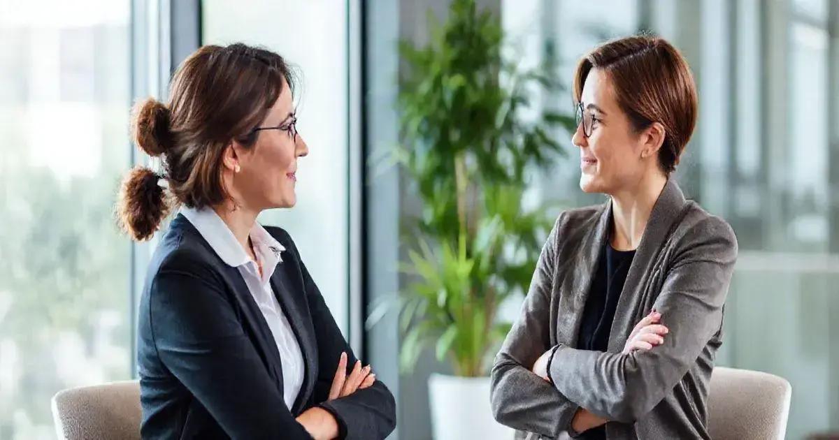 Como estimular a empatia em conversas difíceis